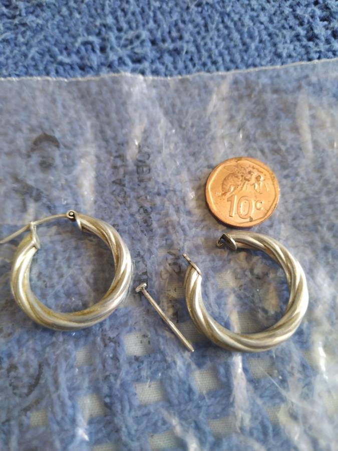 Italy 925 silver earrings (Damaged)