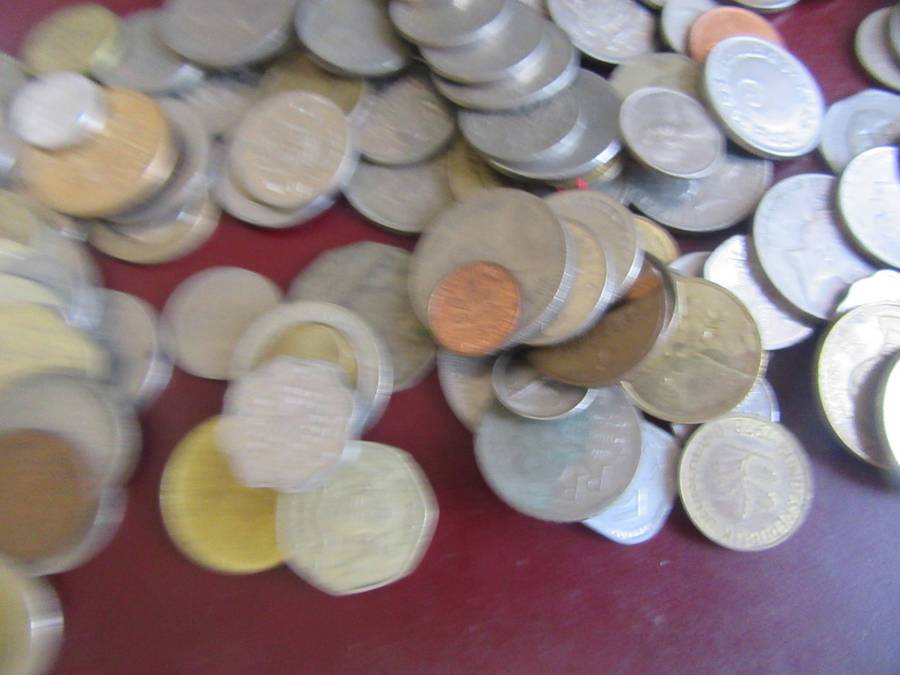 GOOD START FOR THE BEGINNER -75 INTERNATIONAL COINS AS PER SCAN - BID PER COIN - LOT18