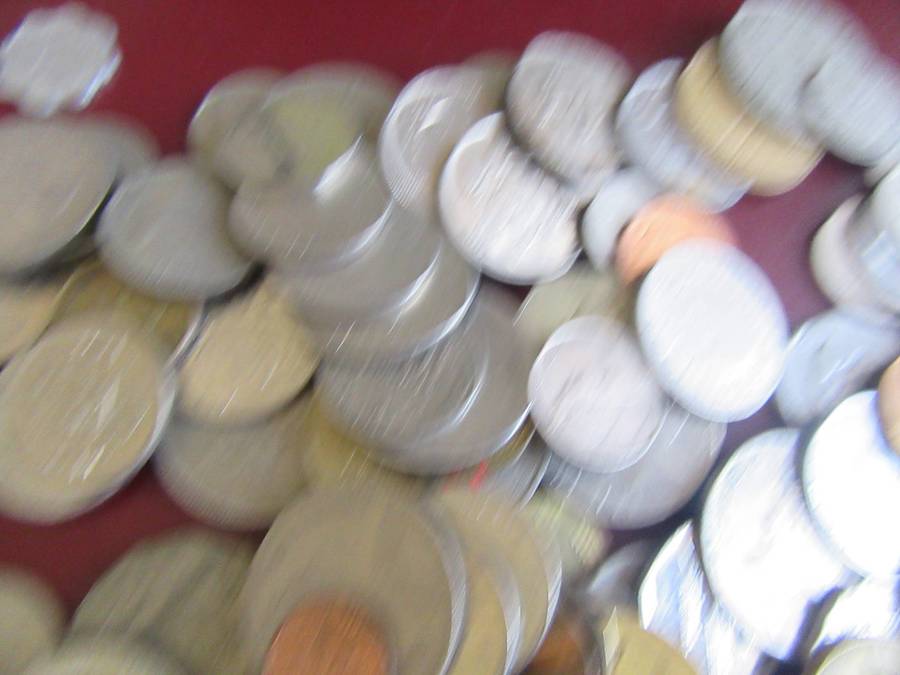 GOOD START FOR THE BEGINNER -75 INTERNATIONAL COINS AS PER SCAN - BID PER COIN - LOT18