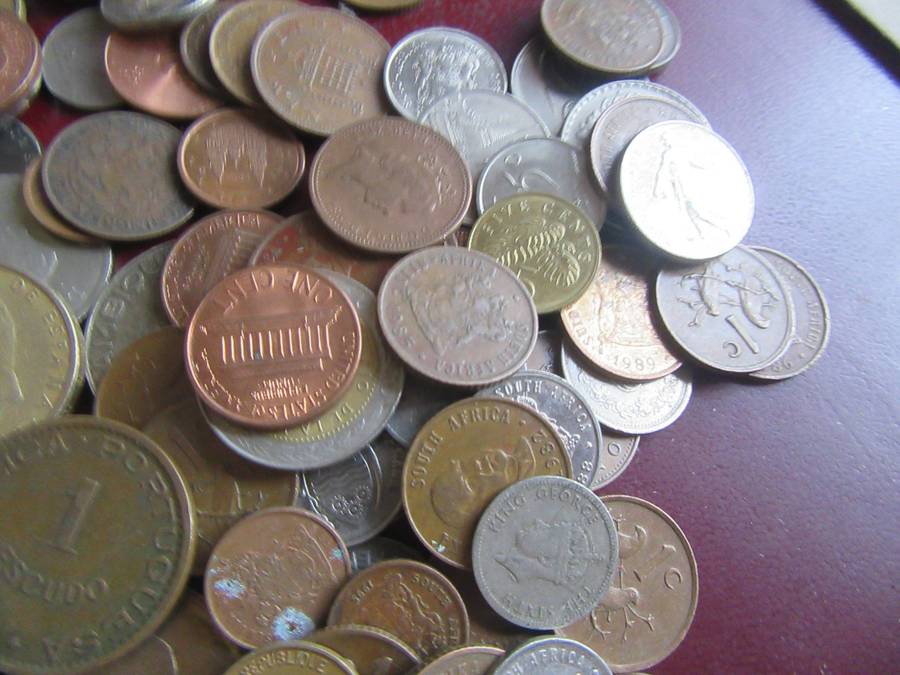 GOOD START FOR THE BEGINNER 75 INTERNATIONAL COINS INCL. RSA COINS -  -- BID PER COIN -LOT3