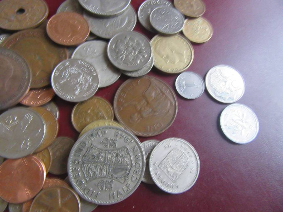 GOOD START FOR THE BEGINNER 75 INTERNATIONAL COINS INCL. RSA COINS -  -- BID PER COIN -LOT3