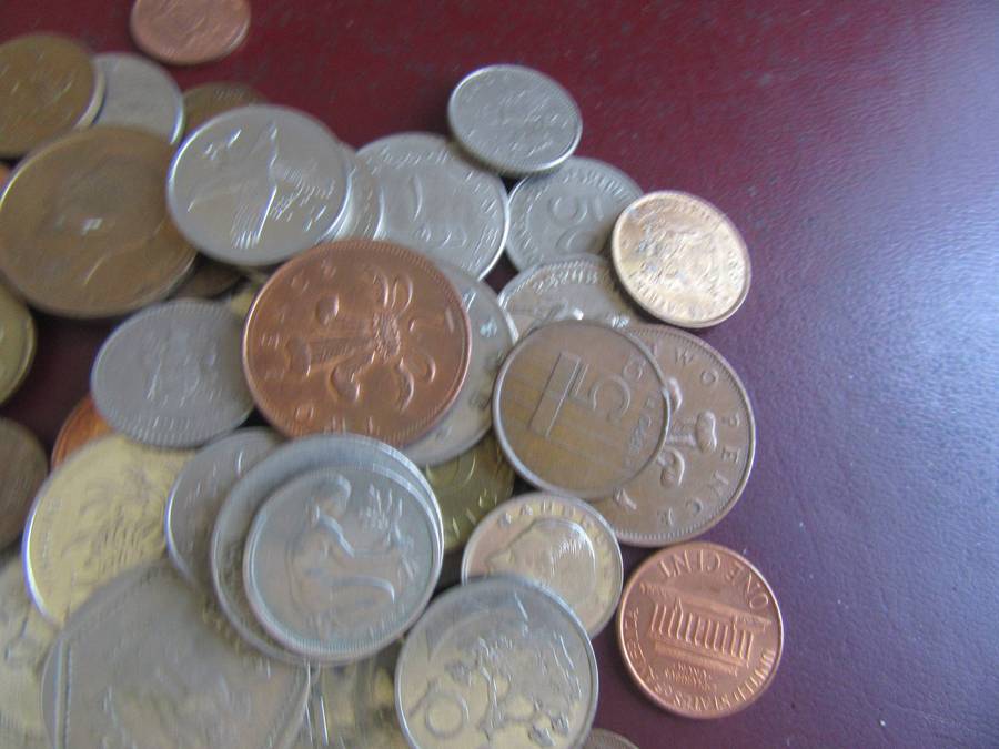 GOOD START FOR THE BEGINNER -200  INTERNATIONAL COINS - ASPER SCAN - LOT3 -BID PERCOIN