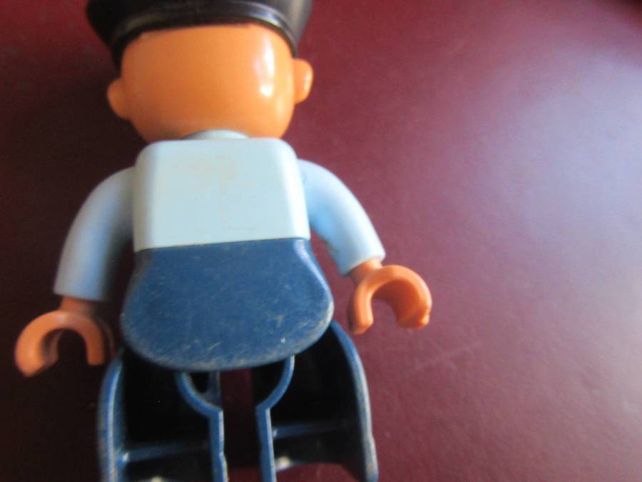 DUPLO FIGURE - AS PER SCAN