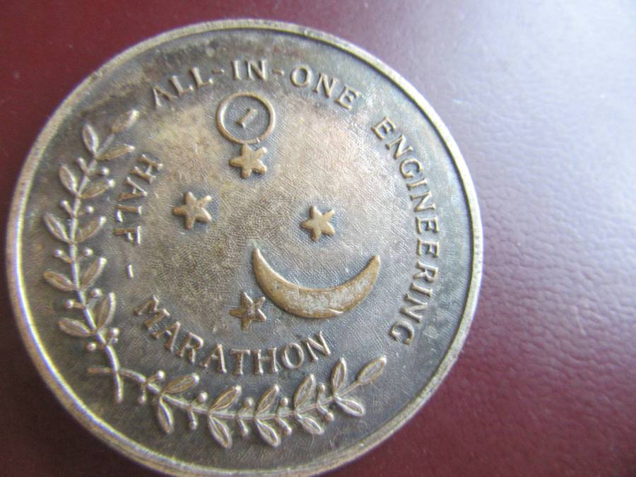 INTERESTING SELECTION OF20 VARIOUS ITEMS - AS PER SCAN - BID PERITEM - CO1