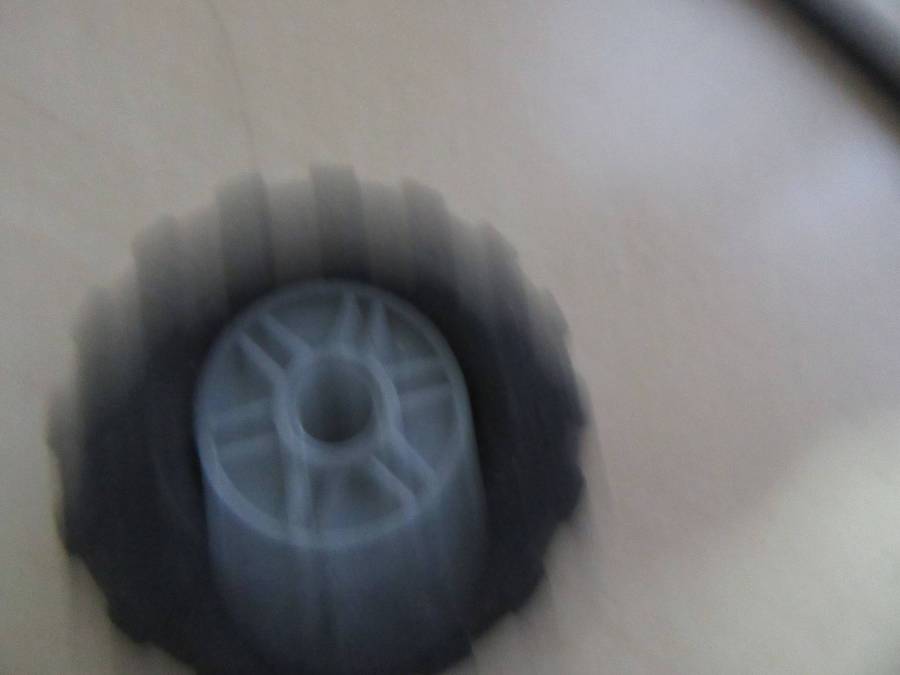 LEGO WHEEL/ TYRESELECTION - S PER SCAN -10 VARIOUS