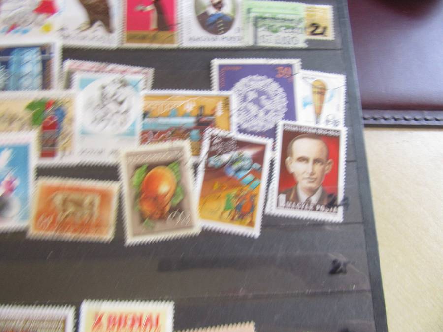 LARGE IDEAL ALBUM - 16 PAGES FILLED WITH INTERNATIONAL /THEMATIC STAMPS - AS PER SCAN - BID PER PAGE