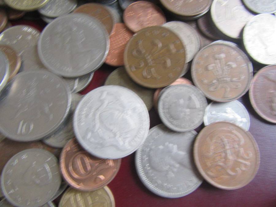 600 World Coins incl. RSA Coins - Bid per coin - Lot 12