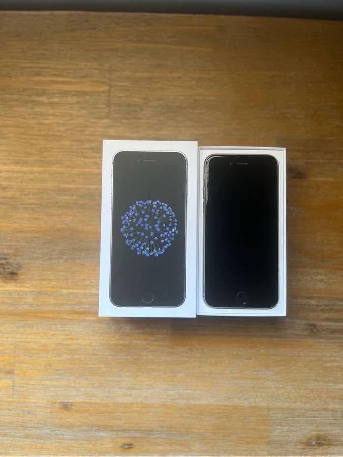Apple iPhone 6 - 32GB - Space Gray