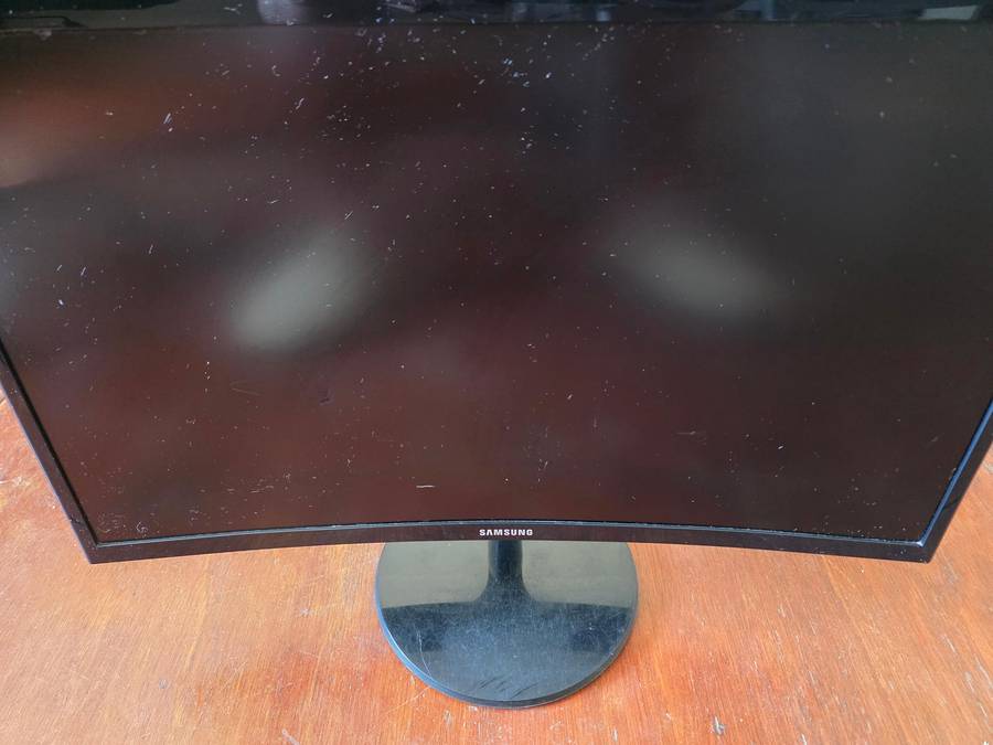 SAMSUNG 27INCH curved