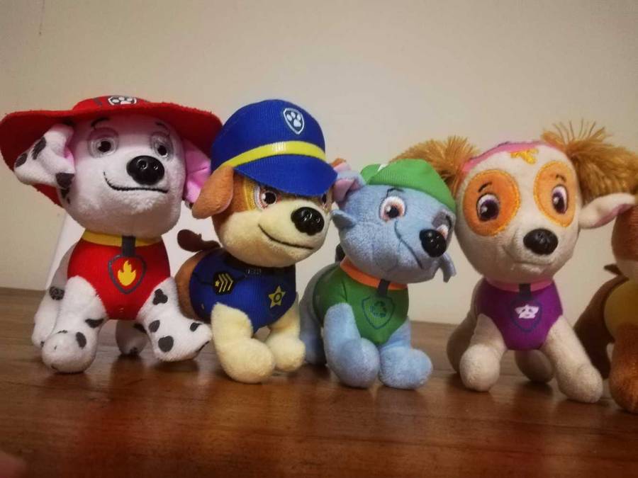 6x Paw Patrol Dogs. Great Addition to a Collection! Make Someone Happy!