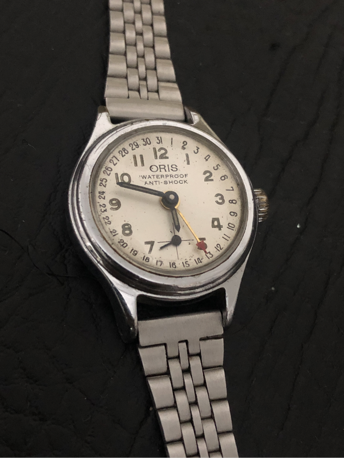 Vintage oris pointer date