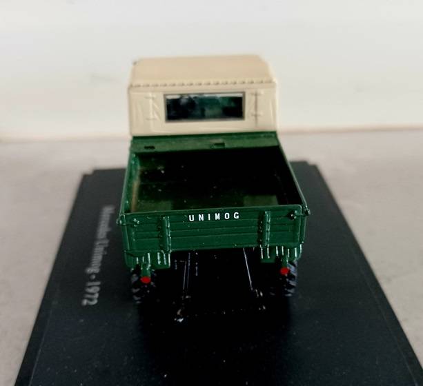 Model - Mercedes Unimog 1972 HACHETTE - Scale 1.43 (stock no 3)