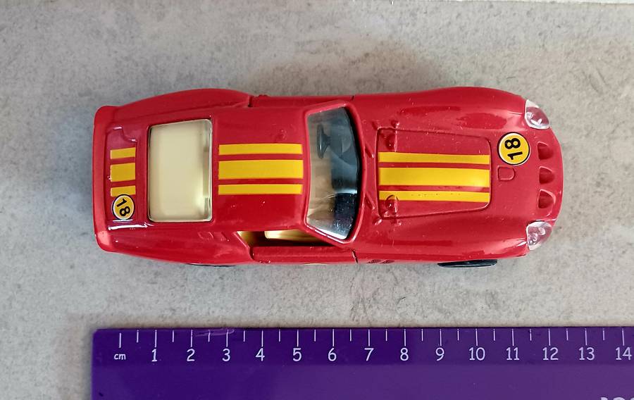 Model Ferrari 250GT (MOD072)