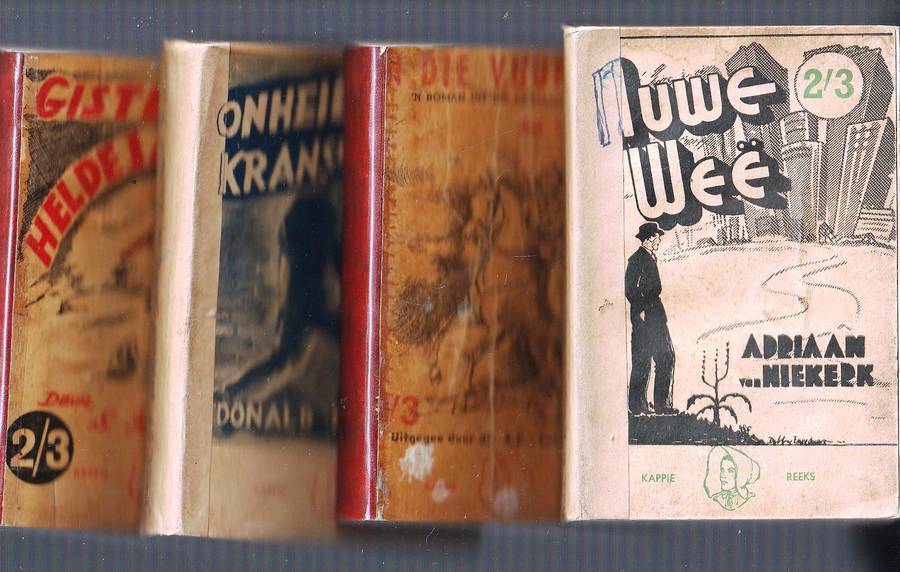 Lot van 4 skaars KAPPIE REEKS boeke - Gister die Heldejare / Nuwe wee / Vuurlinie / Onheil Kransfont