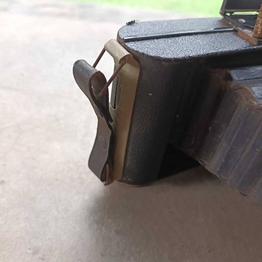 Folding Brownie six-20 vintage kodak camera