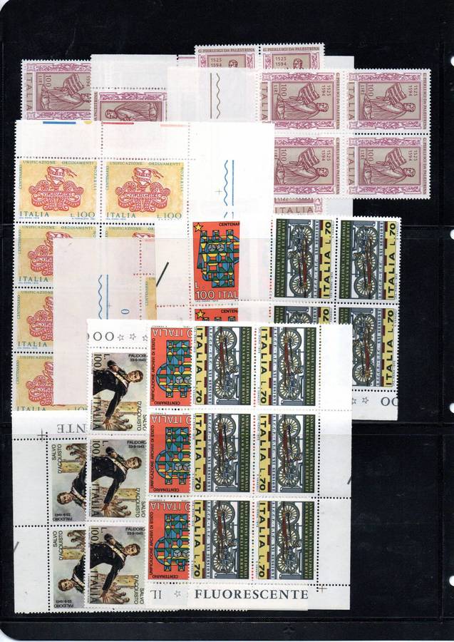 Protector ring binder with mint Italy blks, msheets, singles etc - as per images - read.