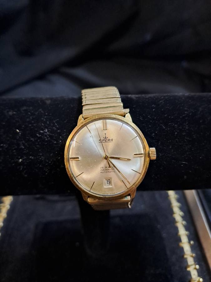Spera news wind-up watch works