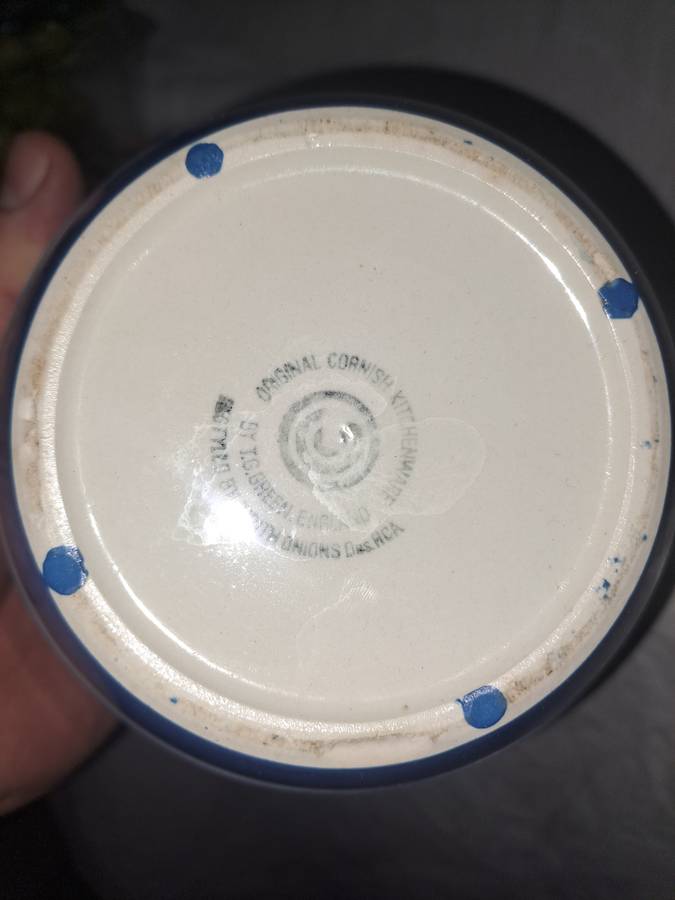 Blue and white Cornish ware bowl