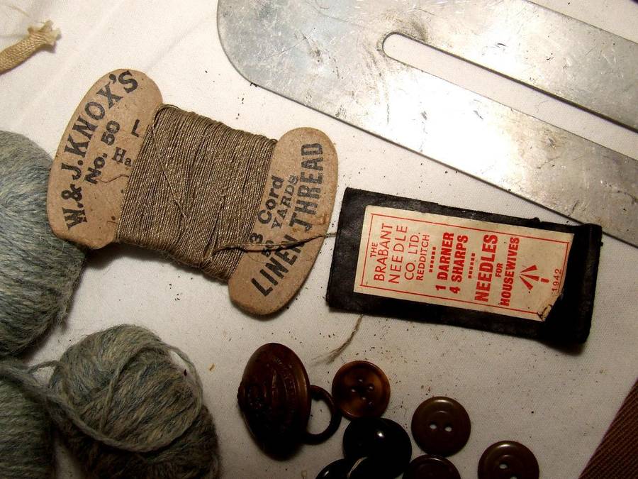 Vintage Army Paraphinalia