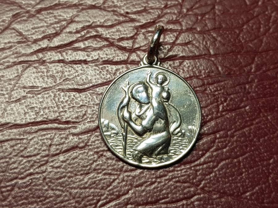 Lovely Genuine Sterling Silver St Christopher Pendant Very Good Condition -[Diameter 20 mm : 3,9 g]