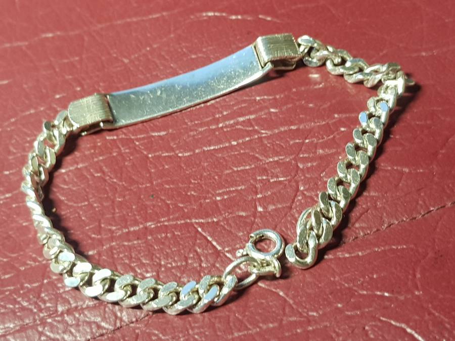 Lovely Genuine Solid Sterling Silver Name Bracelet In Very Good Condition - [12 g]