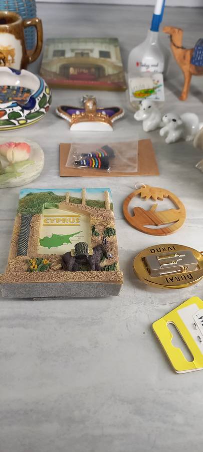 Large Lot of Trinket / Collectibles