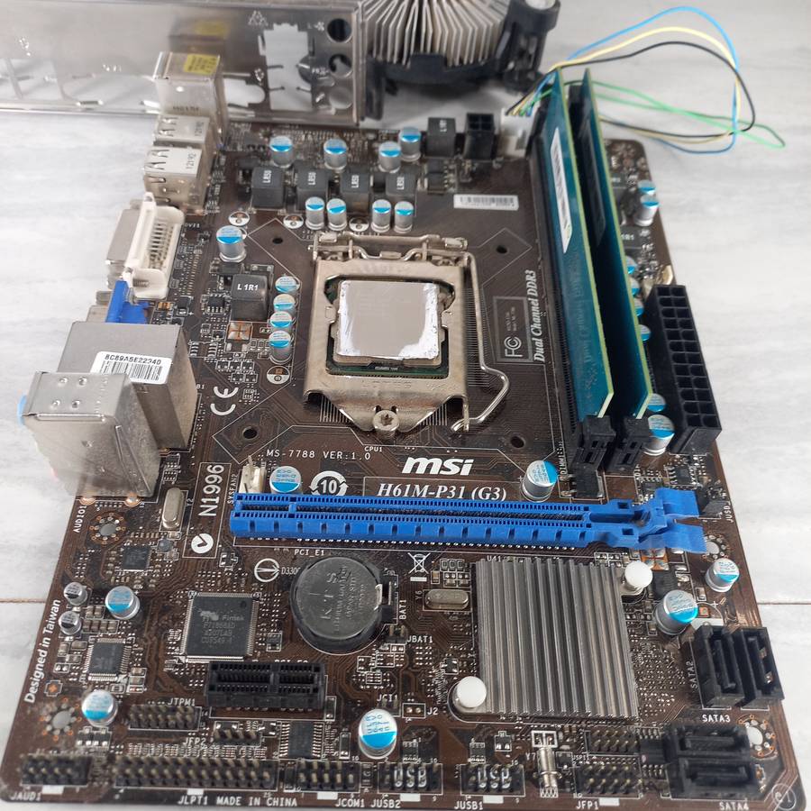 Combo H61,i52400,8Gb DDR3,io shield (motherboard CPU RAM)