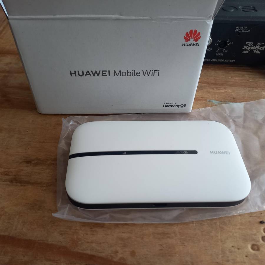 Huawei e5873-230a pocket router / wifi