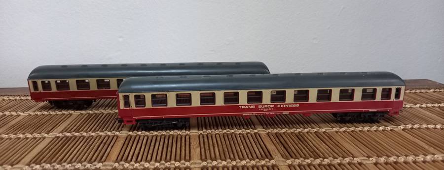 Lima  Trans Europ Express  Couches Duo( 2 x Couches)  -HO  -  26.5 Cm Long   Awesome