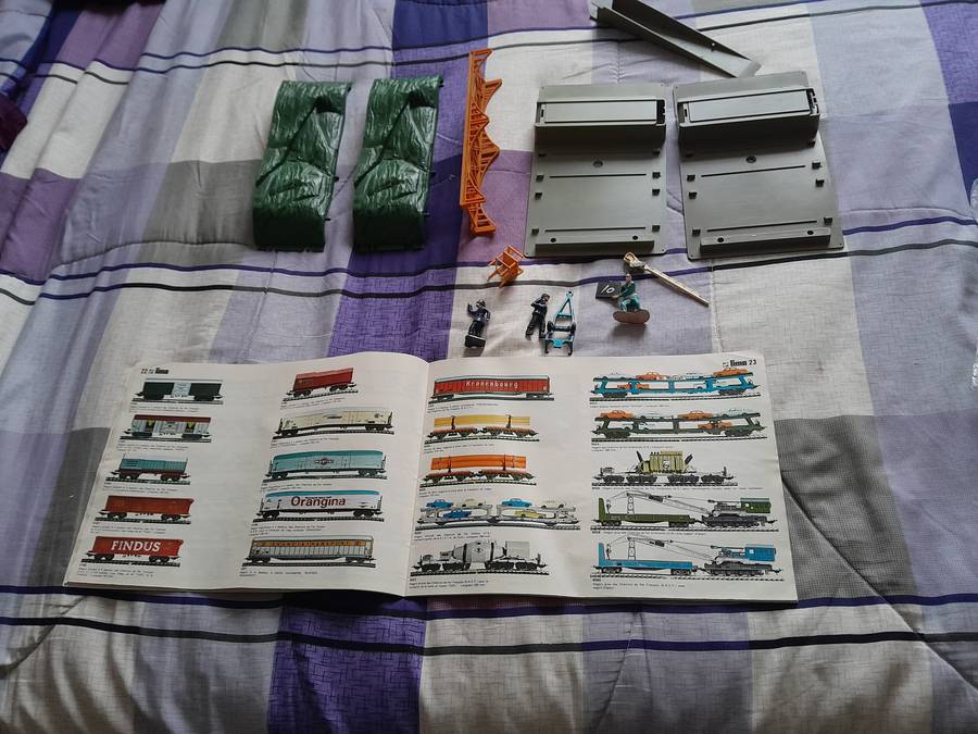 Lima Train accessories