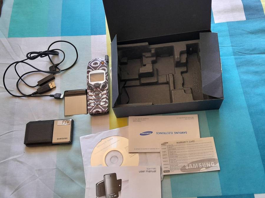 Samsung SGH 480 bundle