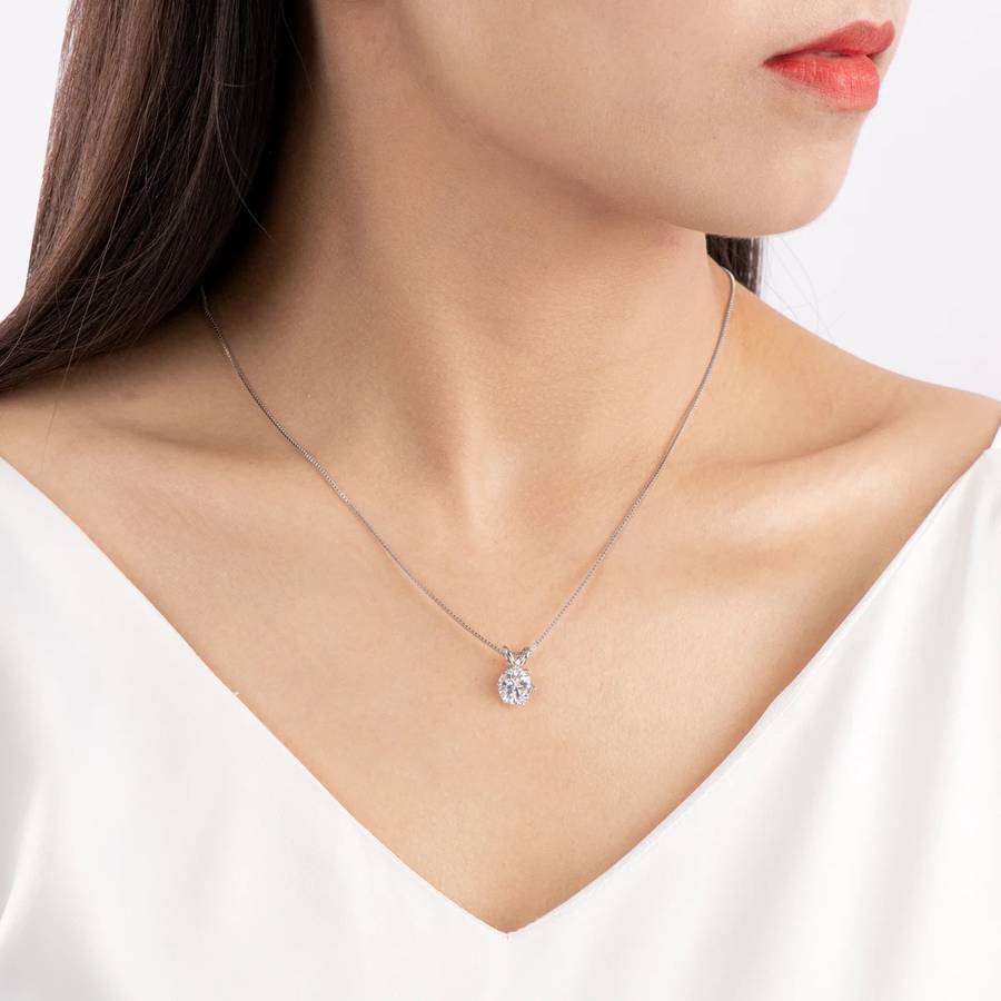 *R7500* Luxury Moissanite Diamond, 18K White Gold Plated, 925 Sterling Silver Necklace