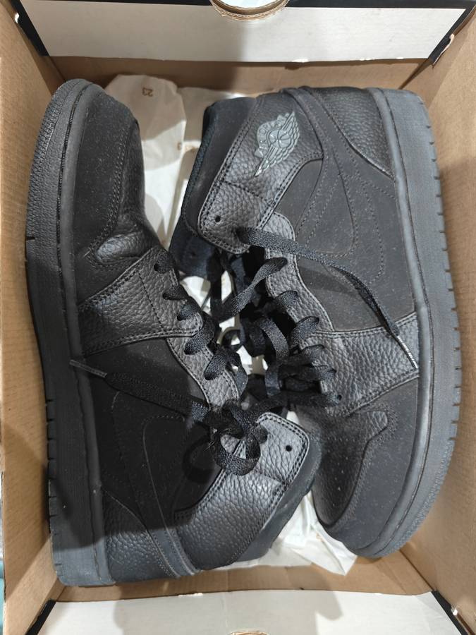 Air Jordan 1 Mid black