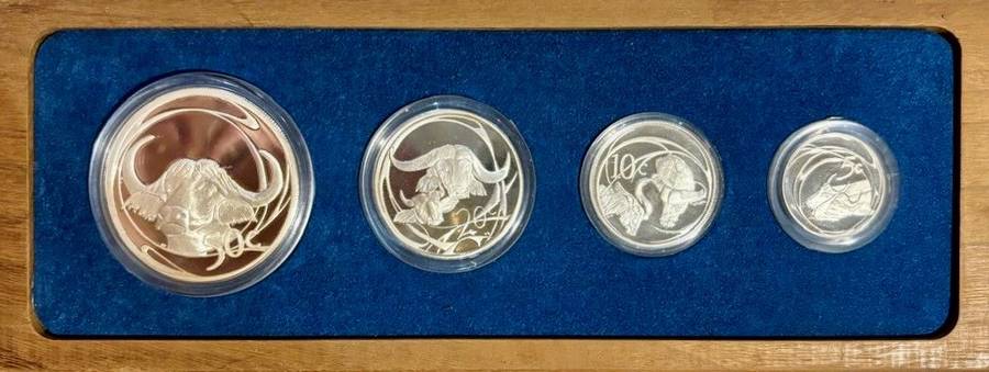 Stunning RSA 2001 Buffalo Proof Silver Prestige Wildlife Series Set, in original Wooden display.