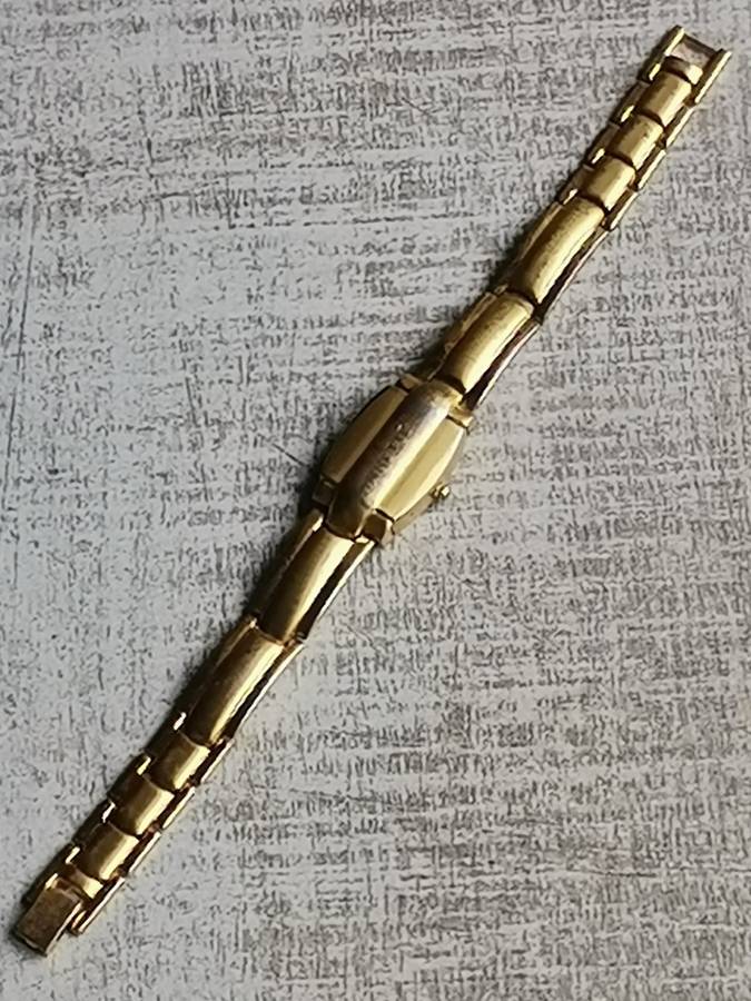 LADIES ANNETTE SLIDING WATCH IN EXCELLENT WORKING CONDITION