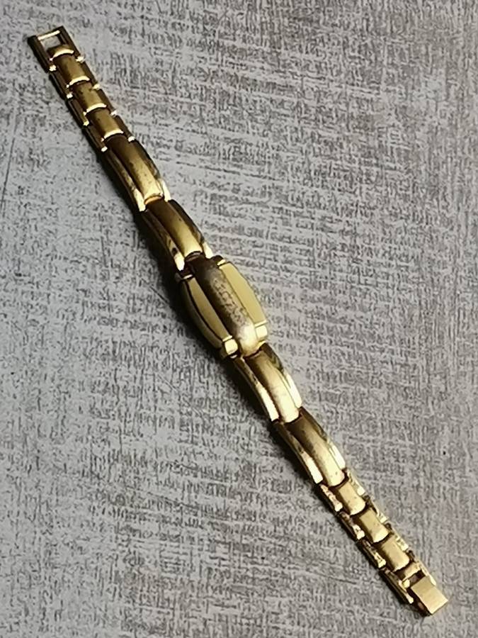 LADIES ANNETTE SLIDING WATCH IN EXCELLENT WORKING CONDITION