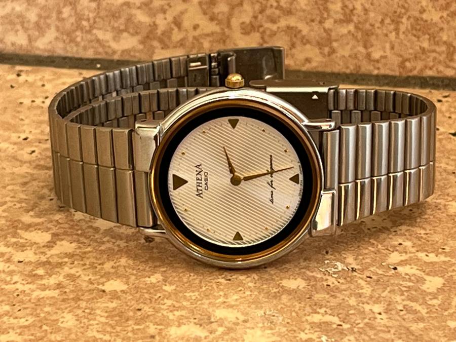 STUNNING CASIO ATHENA LADIES WATCH IN EXCELLENT WORKING CONDITION