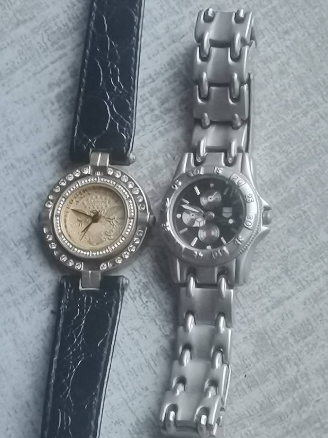 STUNNING LADIES WATCH SET BOTH IN EXCELLENT WORKING CONDITION - BIDDING FOR BOTH