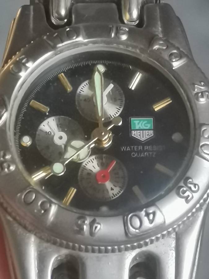 STUNNING LADIES WATCH SET BOTH IN EXCELLENT WORKING CONDITION - BIDDING FOR BOTH