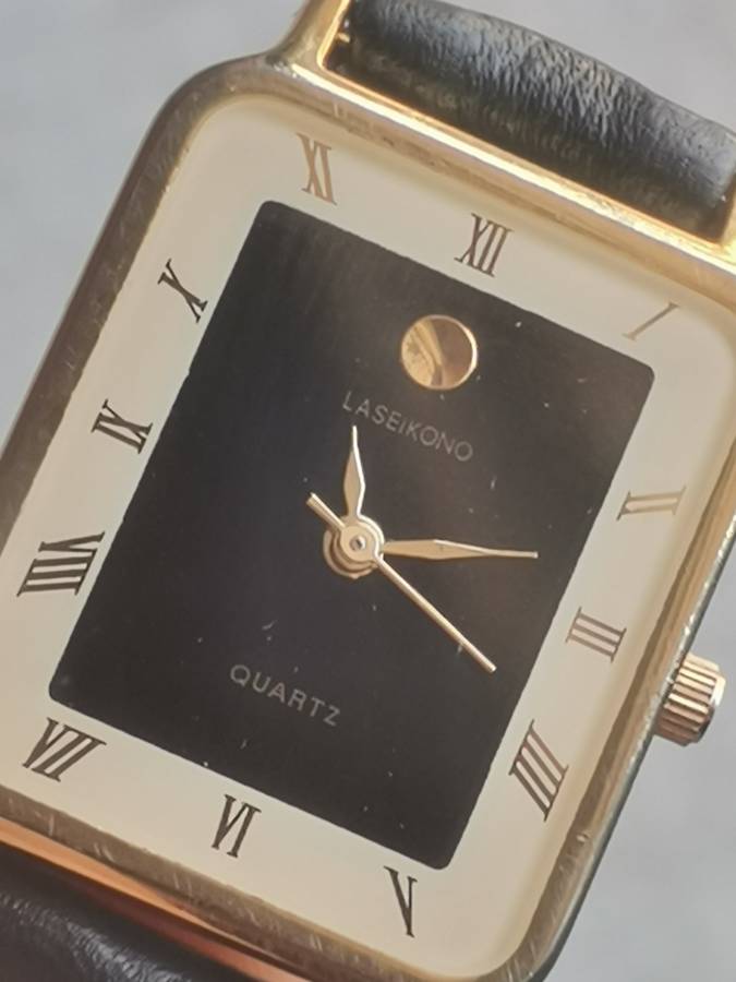 STUNNING LASEIKONO LADIES WATCH IN EXCELLENT WORKING CONDITION