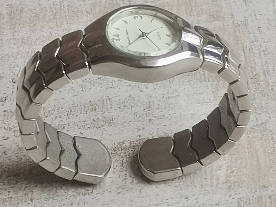 STUNNING ELEGANT LADIES ALBERTO FIORO BANGLE WATCH IN EXCELLENT WORKING CONDITION