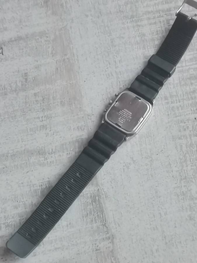 MENS CITIZEN ANALOG/DIGITAL WATCH - ALL WORKS BUT CROWN IS LOOSE