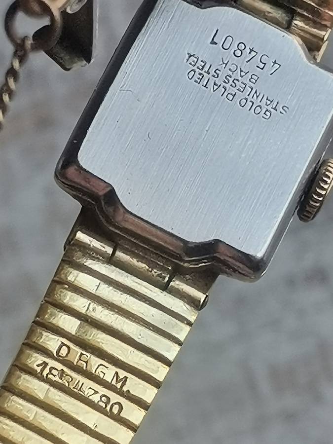 VINTAGE LADIES STOWA 17 JEWELS GOLD WATCH IN EXCELLENT WORKING CONDITION