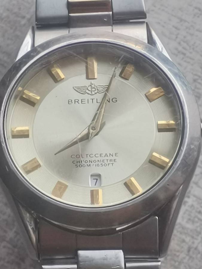 MENS WATCH IN EXCELLENT WORKING CONDITION - PLEASE READ DESCRIPTION