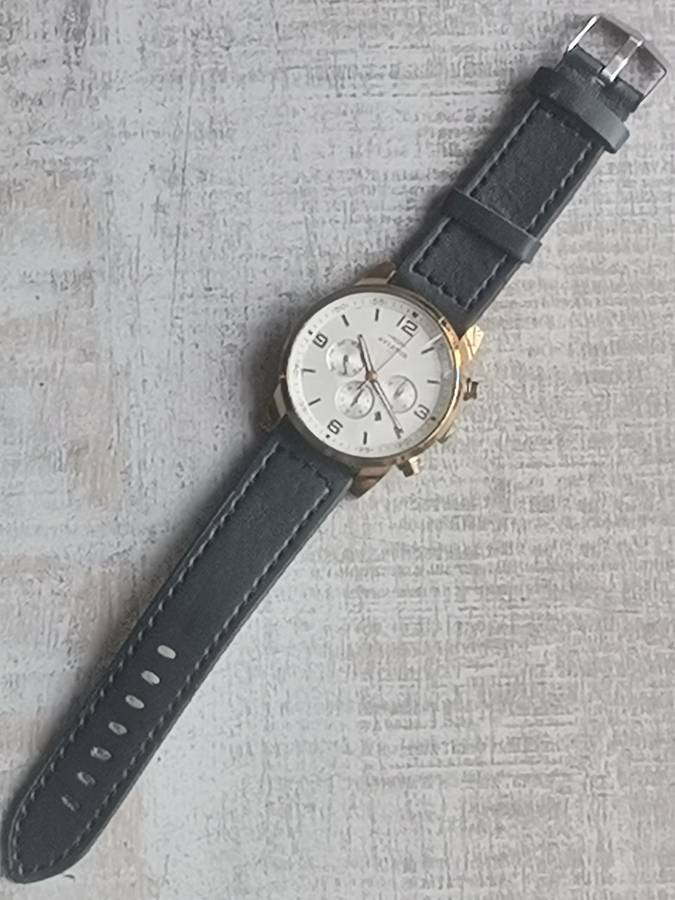MENS AVIATOR GOLD PLATED WATCH IN EXCELLENT WORKING CONDITION