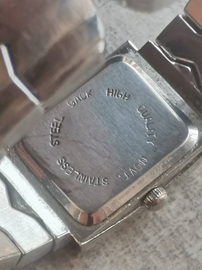 STUNNING ELEGANT LADIES ALBERTO FIORO BANGLE WATCH IN EXCELLENT WORKING CONDITION