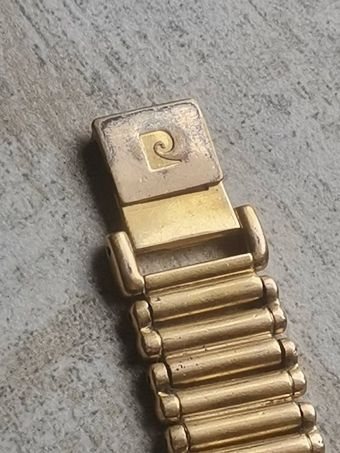 LADIES STUNNING AND ELEGANT PIERRE CARDIN GOLD SWISS WATCH IN EXCELLENT WORKING CONDITION