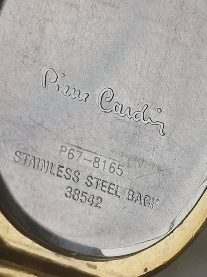 LADIES STUNNING AND ELEGANT PIERRE CARDIN GOLD SWISS WATCH IN EXCELLENT WORKING CONDITION