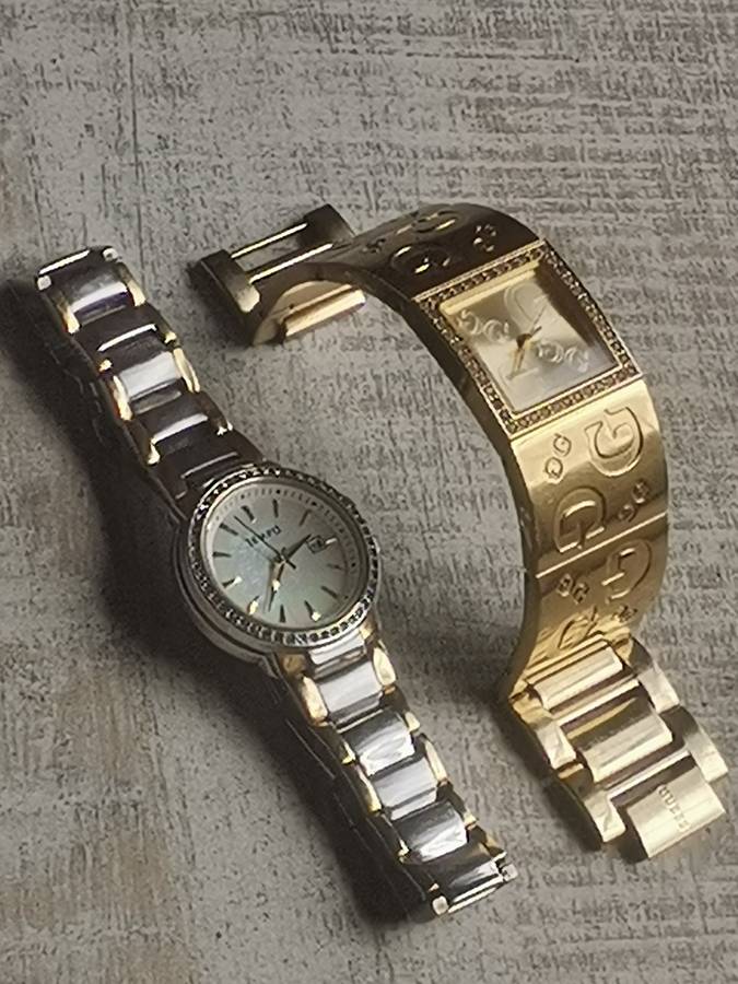 STUNNING AND ELEGANT LADIES GUESS AND TEMPO MOTHER OF PEARL WATCHES IN EXCELLENT WORKING CONDITION
