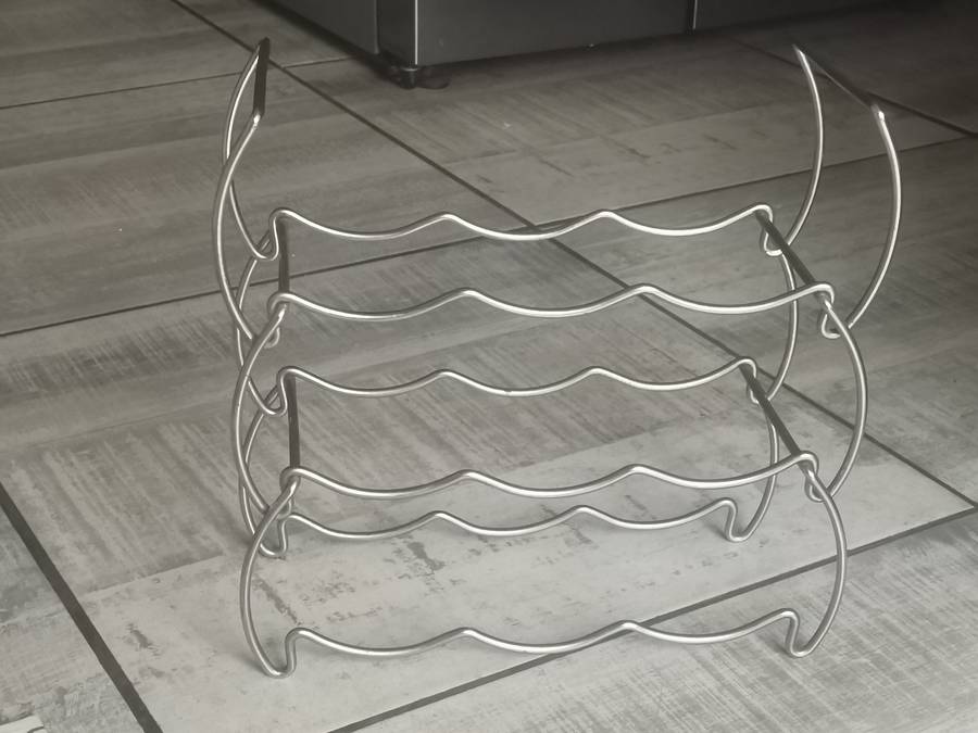 STAINLESS STEEL 3 TIER WINE RACK - HOLDS 9 BOTTLES WINE